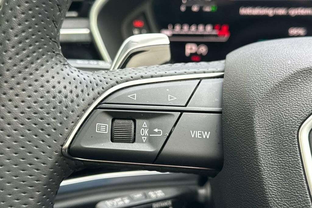 Audi RS Q3 Vorsprung Black #16
