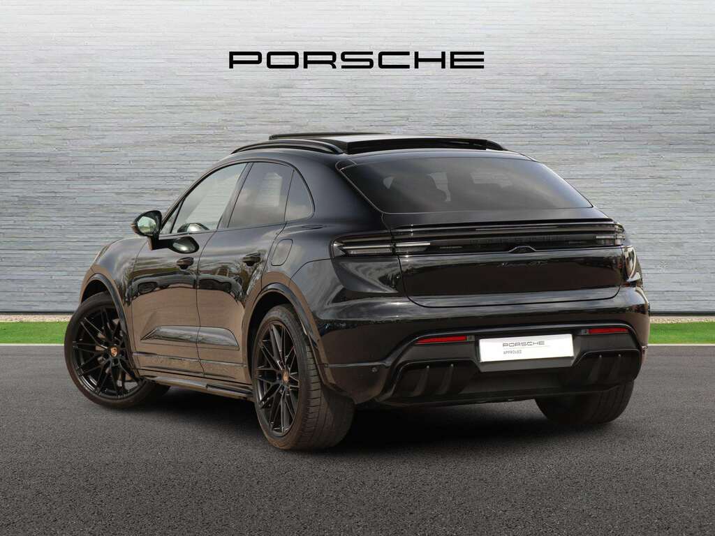 Porsche Macan Gts 2026 EY26KMO Black #5