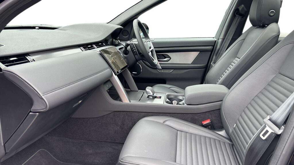 Land Rover Discovery Sport 2.0 D200 Dynamic Se 5 Seat 2025 Black #2