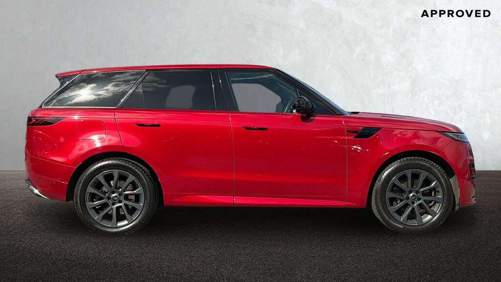 Land Rover Range Rover Sport 3.0 D300 Dynamic Se 2024 FM73THK Red #5