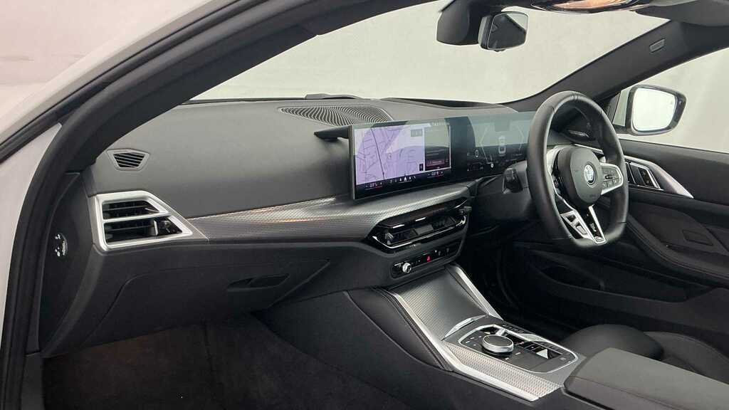 BMW 4 Series 420I M Sport Step 2025 OV25CWZ White #6