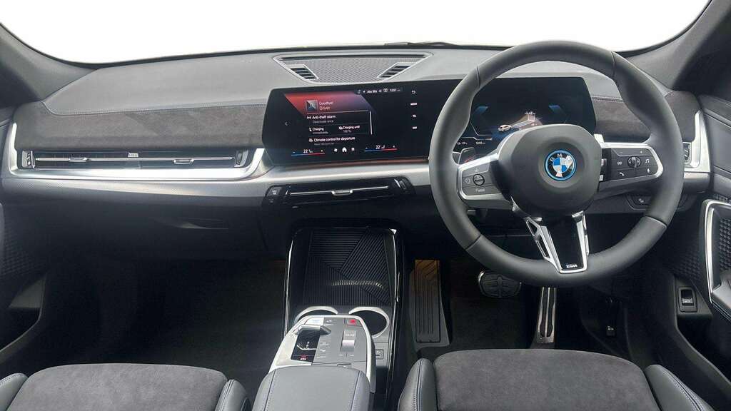BMW iX2 230Kw Xdrive30 Shadow Edition 65Kwh 2025 GL75YXW White #5
