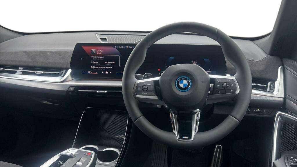 BMW iX2 230Kw Xdrive30 Shadow Edition 65Kwh 2025 GL75YXW White #6