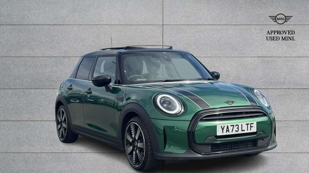 Mini Hatch 1.5 Cooper Exclusive Premium Plus 2023 Green