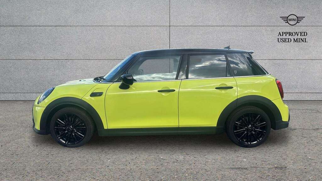Mini Hatch Cooper S Exclusive Lci II 2024 GN24RNJ Yellow #4