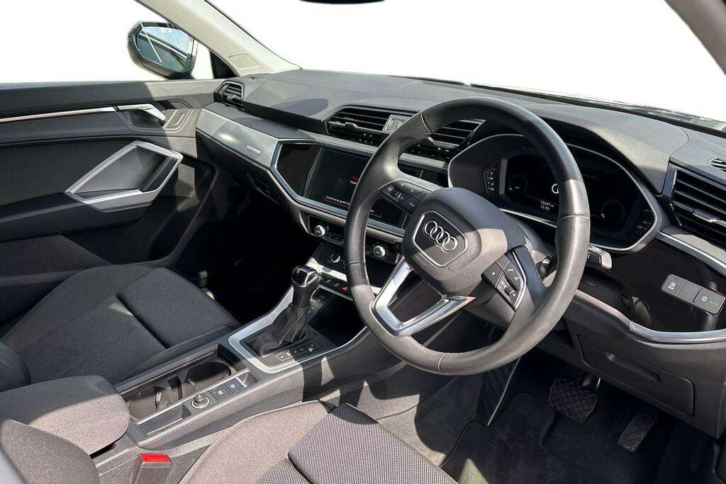 Audi Q3 35 Tfsi Sport S Tronic Tech Pack 2024 HW73MHF Black #6