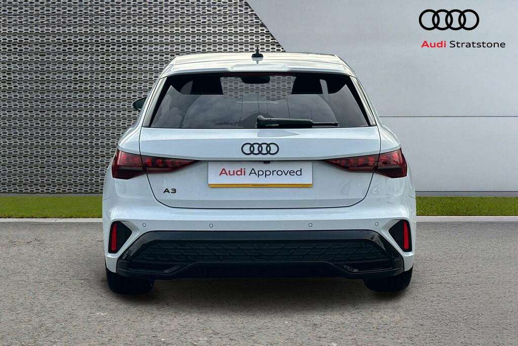 Audi A3 1.5 Tfsi 150 Black Edition S Tronic 2025 BG75WRX White #6