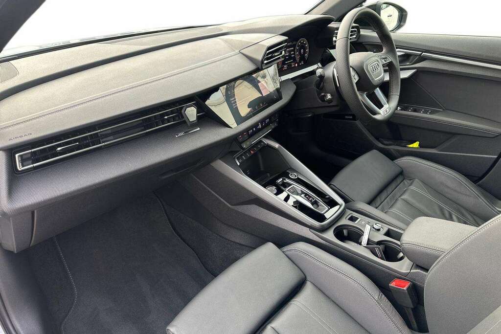 Audi A3 1.5 Tfsi 150 Black Edition S Tronic 2025 BG75WRX White #2