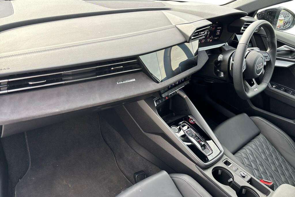 Audi A3 S3 Tfsi Quattro 333 Black Edition S Tronic 202 MV75FPF White #2