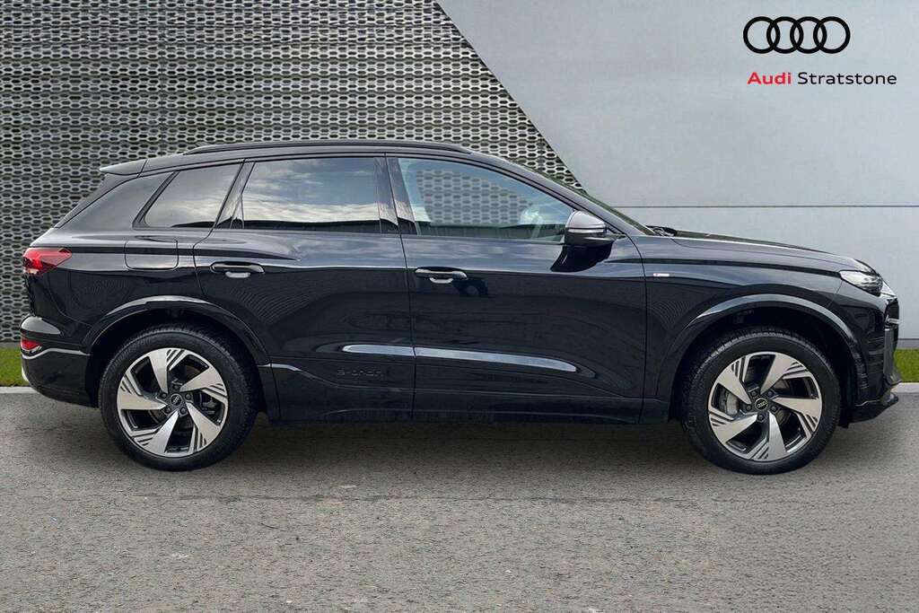 Audi Q6 E-Tron 185Kw 83Kwh S Line 2025 LM25VRC Black #4