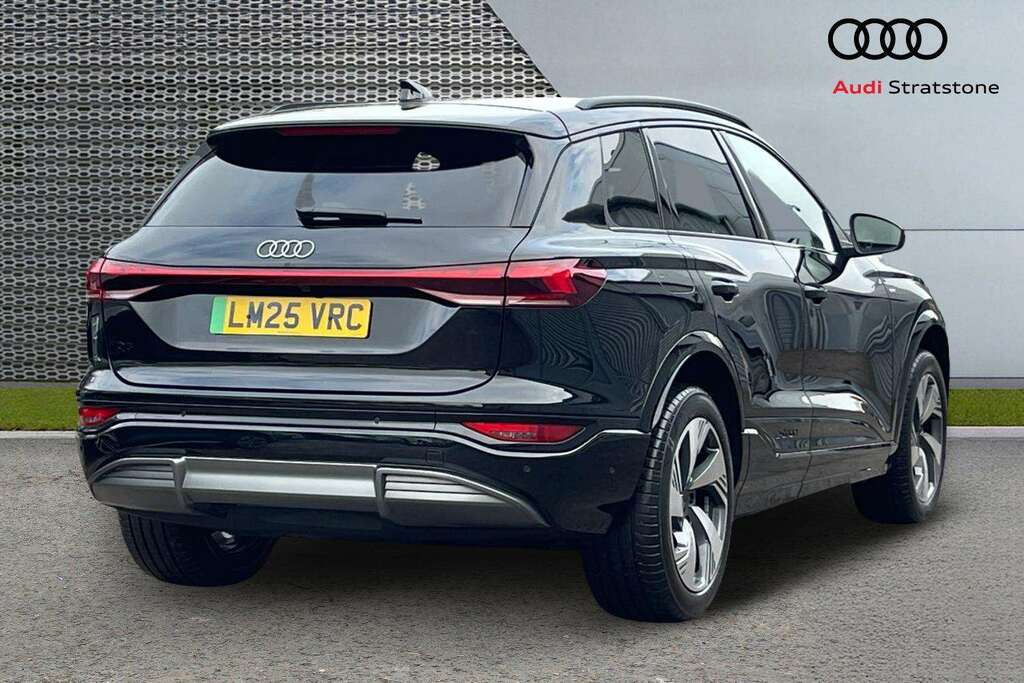 Audi Q6 E-Tron 185Kw 83Kwh S Line 2025 LM25VRC Black #3