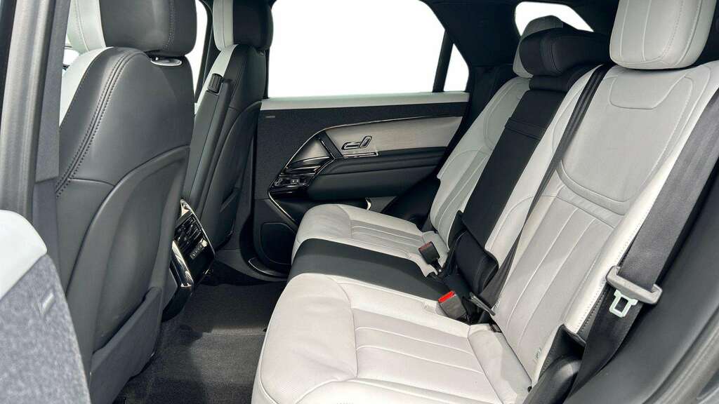 Land Rover Range Rover Sport 3.0 P400 Dynamic Se 2023 RY23LHZ Grey #4
