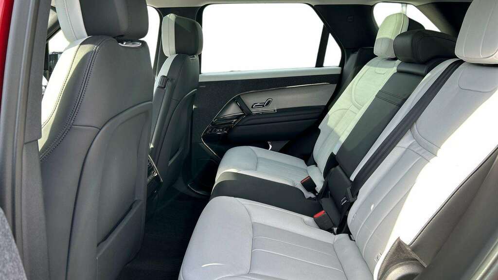 Land Rover Range Rover Sport 3.0 P400 Dynamic Se 2024 Red #4