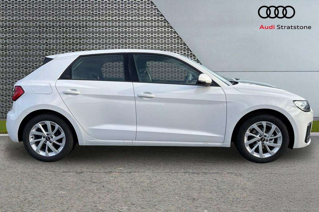 Audi A1 25 Tfsi Sport 2025 ML75GHK Silver #4