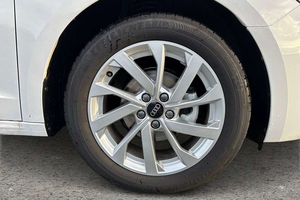 Audi A1 25 Tfsi Sport 2025 ML75GHK Silver #5