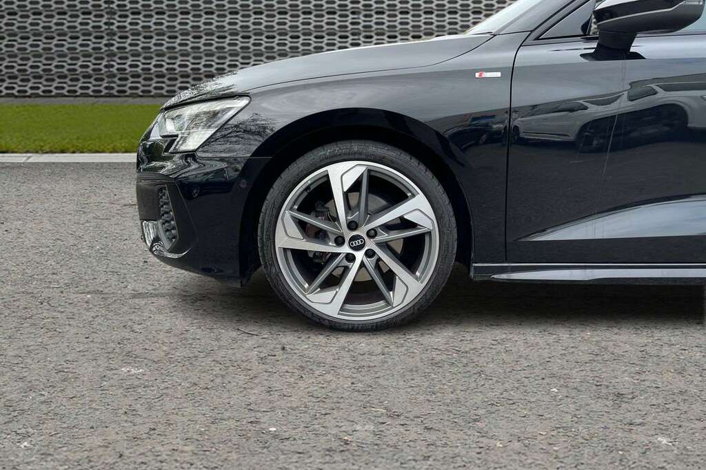 Audi A3 35 Tfsi Edition 1 S Tronic 2023 KR72AXX Black #5