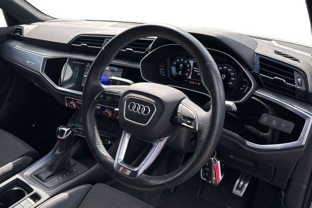 Audi Q3 35 Tfsi S Line S Tronic 2022 MJ72NVY White #6