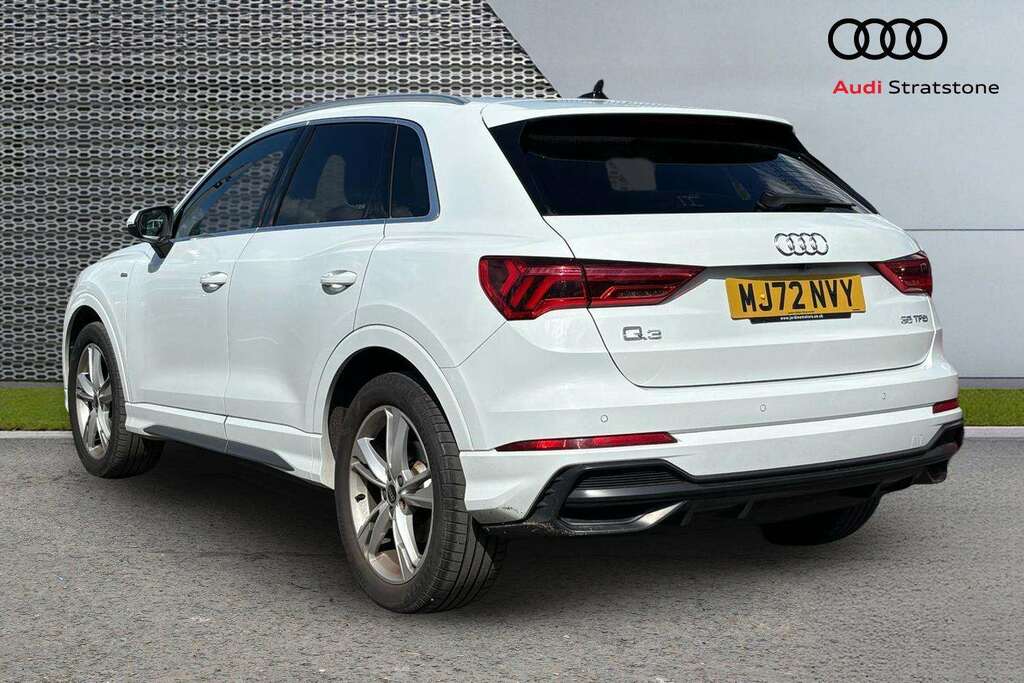 Audi Q3 35 Tfsi S Line S Tronic 2022 MJ72NVY White #3