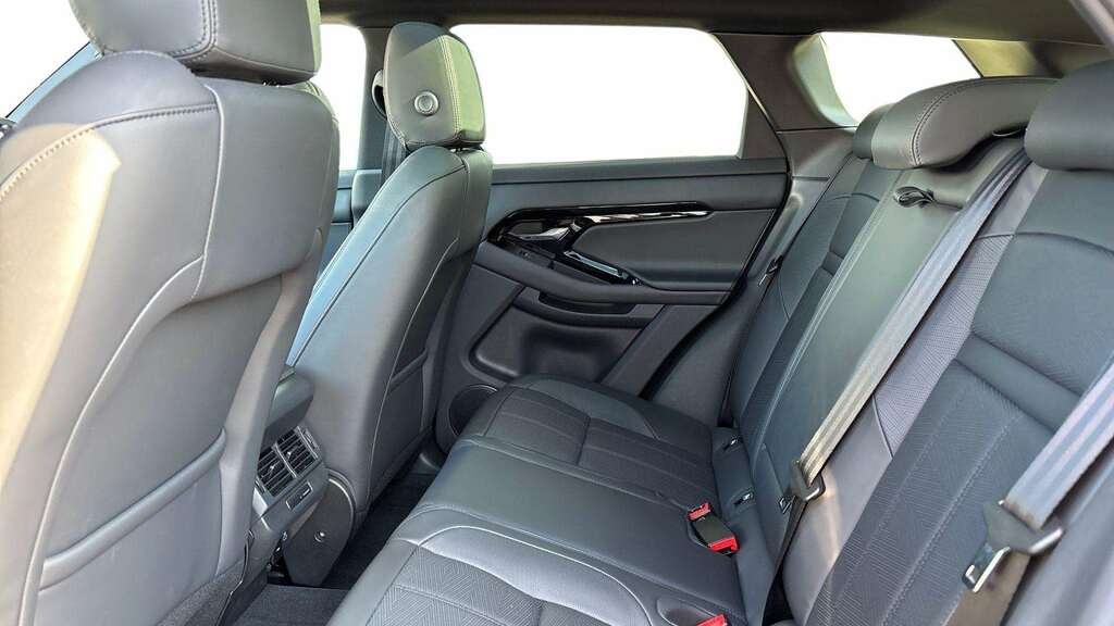 Land Rover Range Rover Evoque 2.0 D200 Dynamic Hse 2024 KV74EOP Black #4