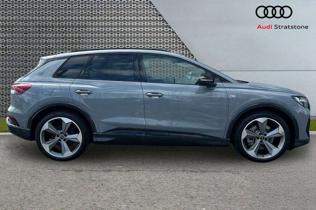 Audi Q4 E Tron 210Kw 45 82Kwh Black Edition 2025 BP75UFE Grey #4
