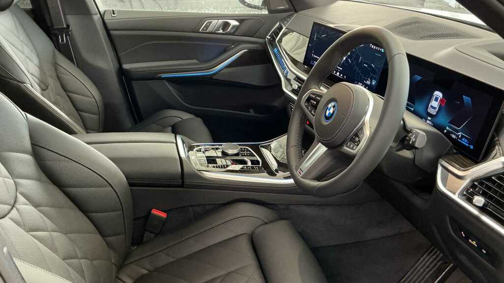 BMW X5 Xdrive50e M Sport 2026 YJ26DTY White #4