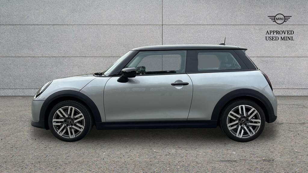 Mini Hatch 1.5 C Classic 2025 YJ25DBD Silver #4