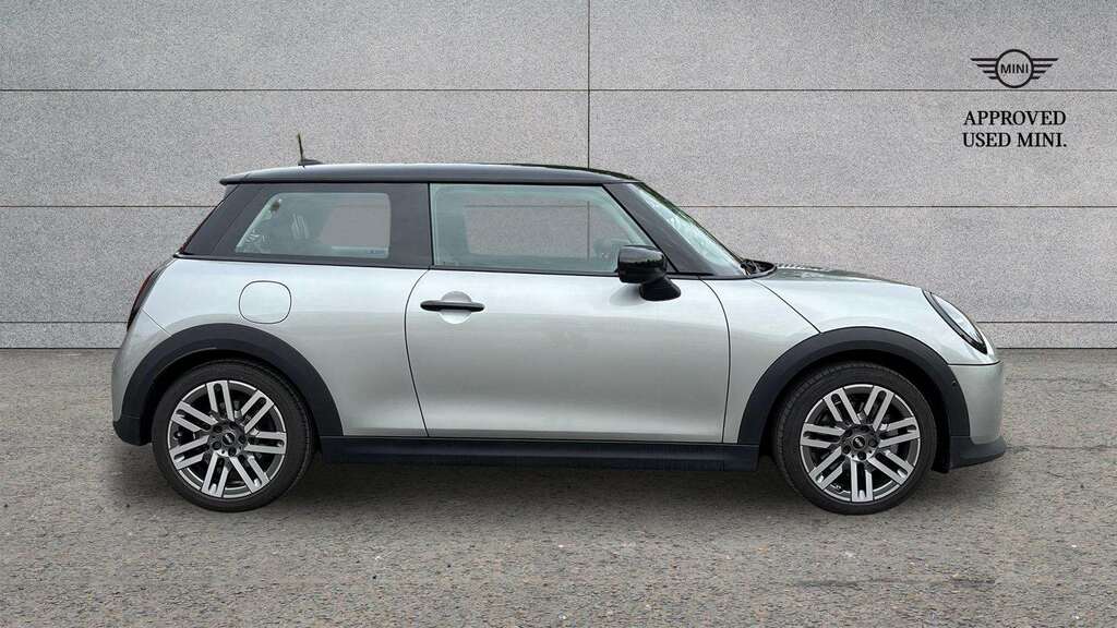 Mini Hatch 1.5 C Classic 2025 YJ25DBD Silver #3
