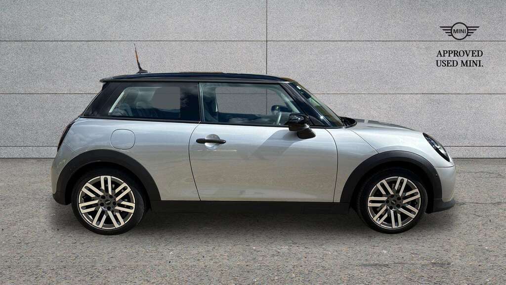 Mini Hatch 1.5 C Classic 2025 YJ25CSA Silver #3