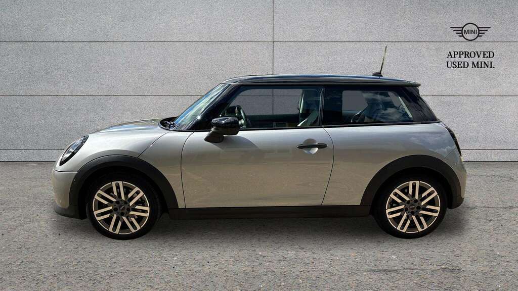 Mini Hatch 1.5 C Classic 2025 YJ25CSA Silver #4
