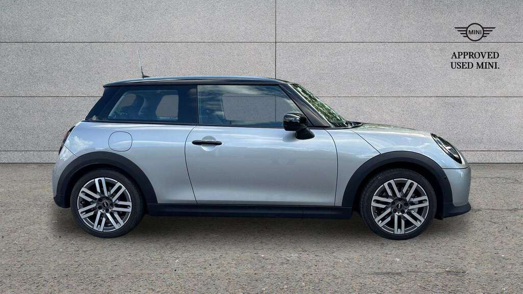 Mini Hatch 1.5 C Classic 2025 YJ25DBA Silver #3