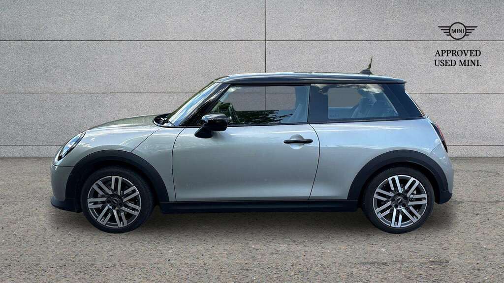 Mini Hatch 1.5 C Classic 2025 YJ25DBA Silver #4