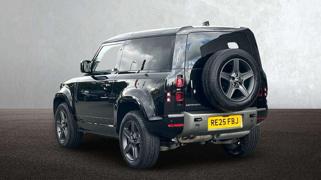 Land Rover Defender 90 3.0 D350 X-dynamic Se 90 2025 RE25FBJ Black #2