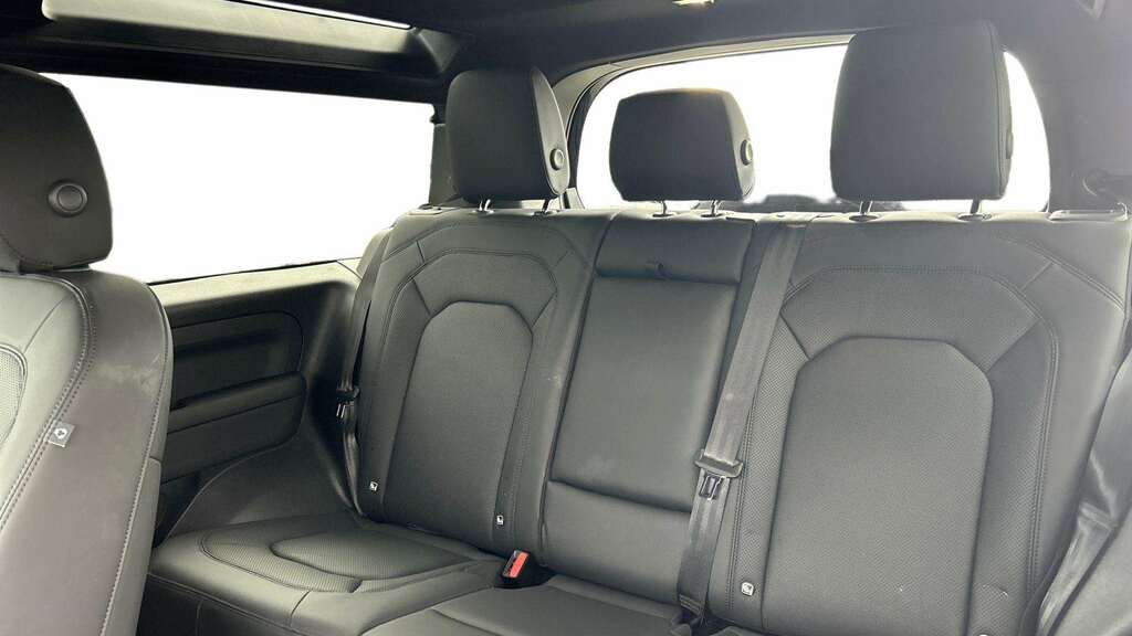 Land Rover Defender 90 3.0 D350 X-dynamic Se 90 2025 RE25FBJ Black #4