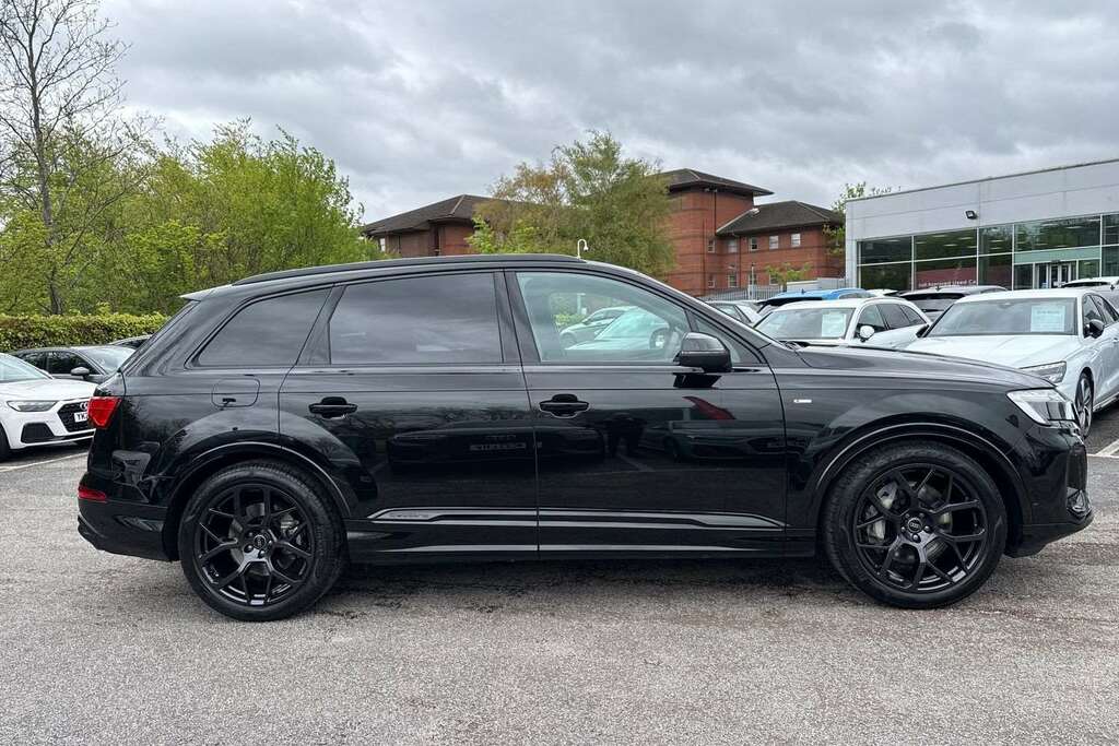 Audi Q7 50 Tdi Quattro Black Edition Tiptronic 2025 PJ75SPU Black #2