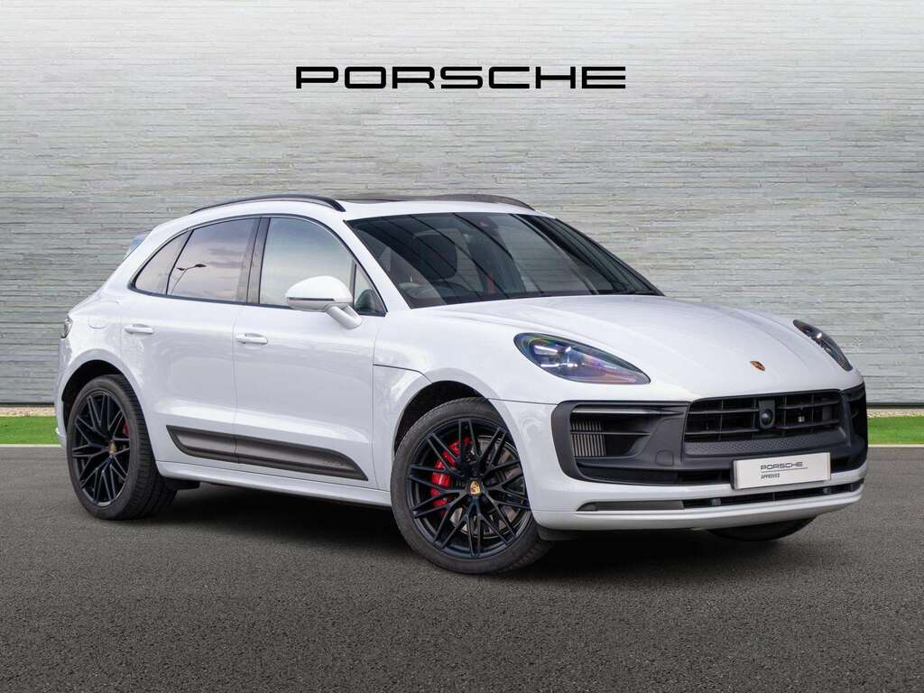 Porsche Macan Gts S-a 2024 White