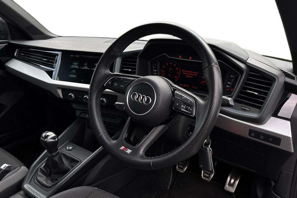 Audi A1 25 Tfsi S Line 2019 YY69BGE Black #5