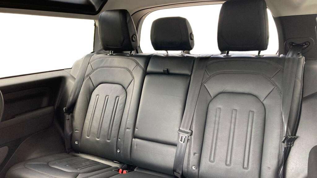 Land Rover Defender 90 3.0 D250 First Edition 90 6 Seat 2021 YE21MMK Silver #4