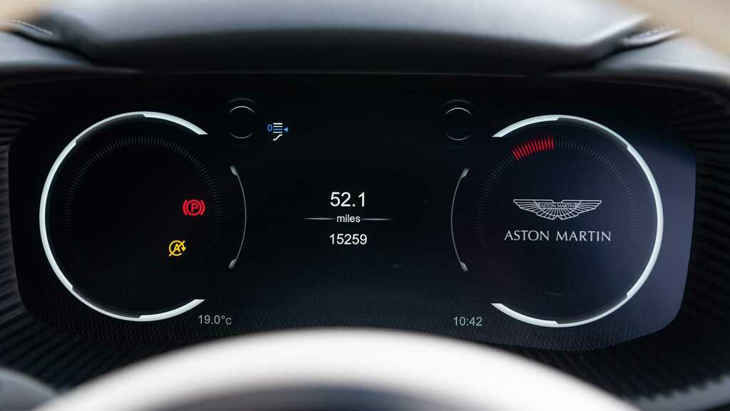 Aston Martin DBX V8 550 Touchtronic 2024 V024YYT Grey #6