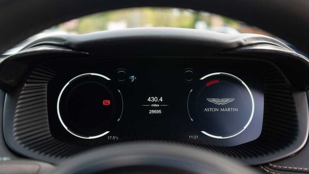 Aston Martin DBX V8 Dbx707 Touchtronic 2023 YD72EXG Grey #5