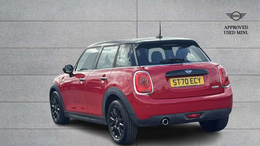 Mini Hatch 1.5 Cooper Classic II 2020 ST70ECY Red #2