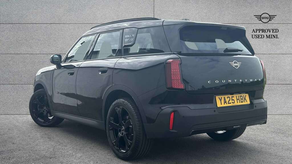 Mini Countryman 1.5 C Classic 2025 YA25HBK Black #3