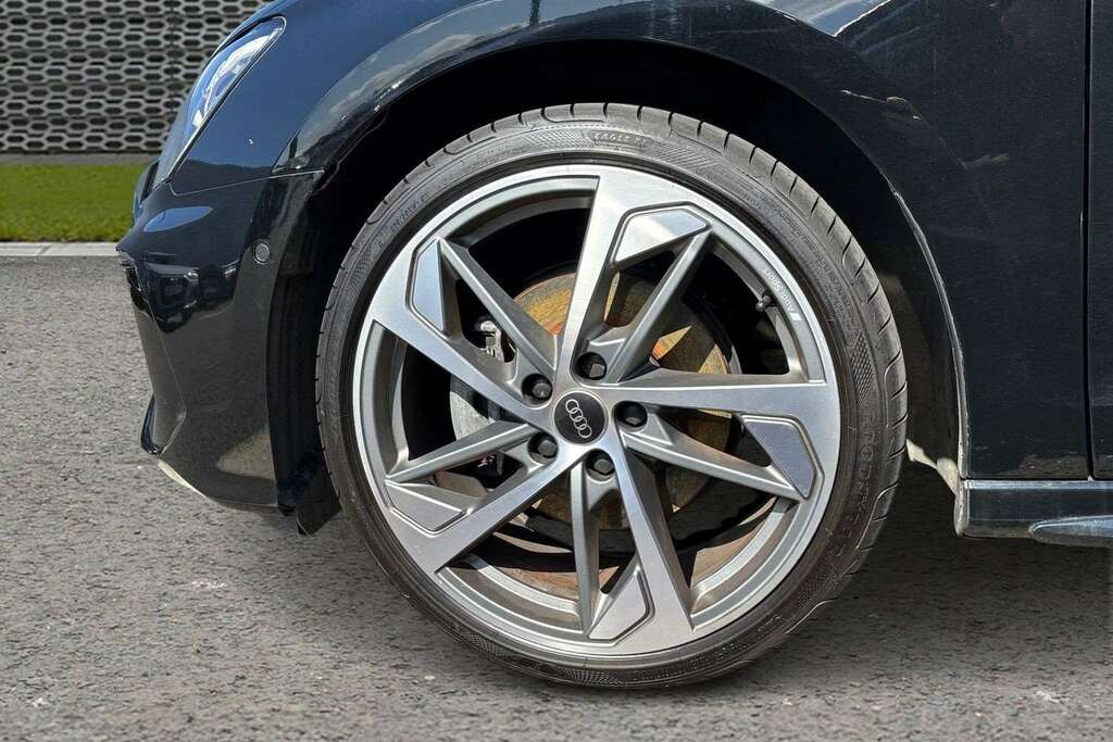 Audi A3 35 Tfsi Edition 1 S Tronic 2023 LR23YWS Black #3