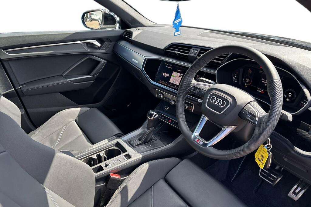 Audi Q3 35 Tfsi S Line S Tronic Leather 2025 KM75BXH Black #6