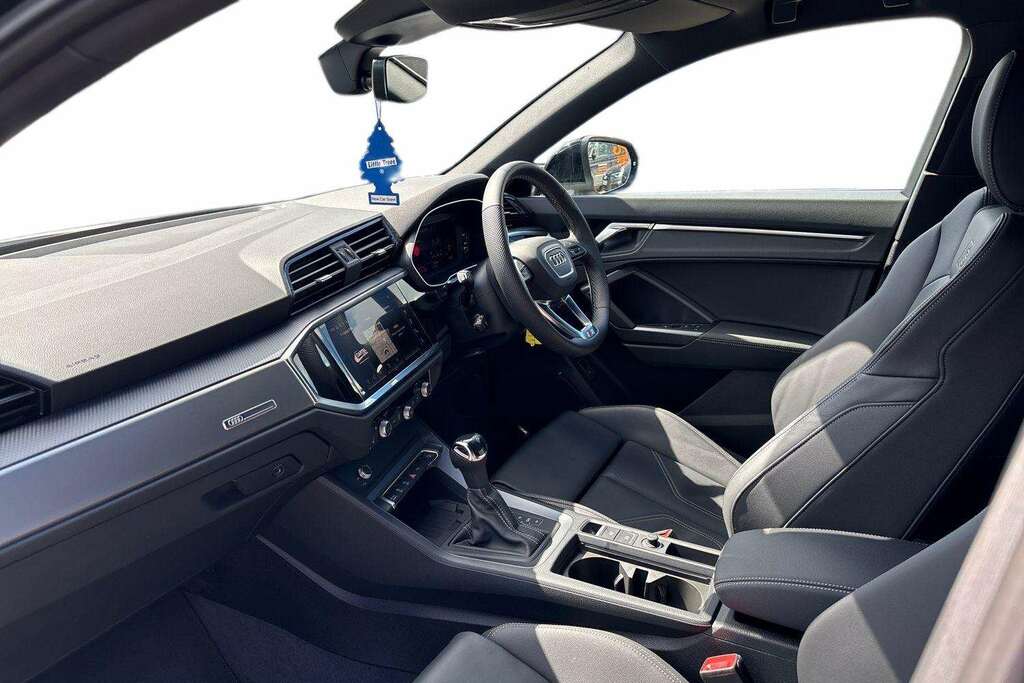 Audi Q3 35 Tfsi S Line S Tronic Leather 2025 KM75BXH Black #2