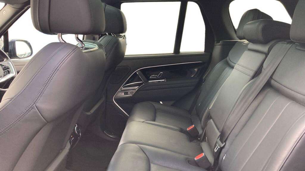 Land Rover Range Rover 3.0 P440e 2023 DS23VUL Black #4