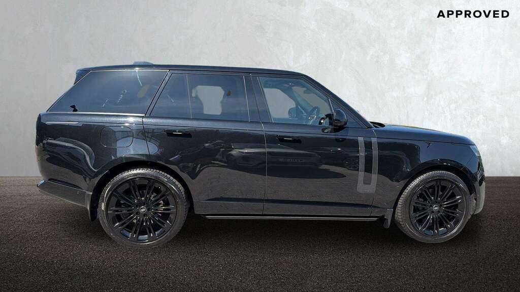 Land Rover Range Rover 3.0 D350 2024 PG24EHK Black #4