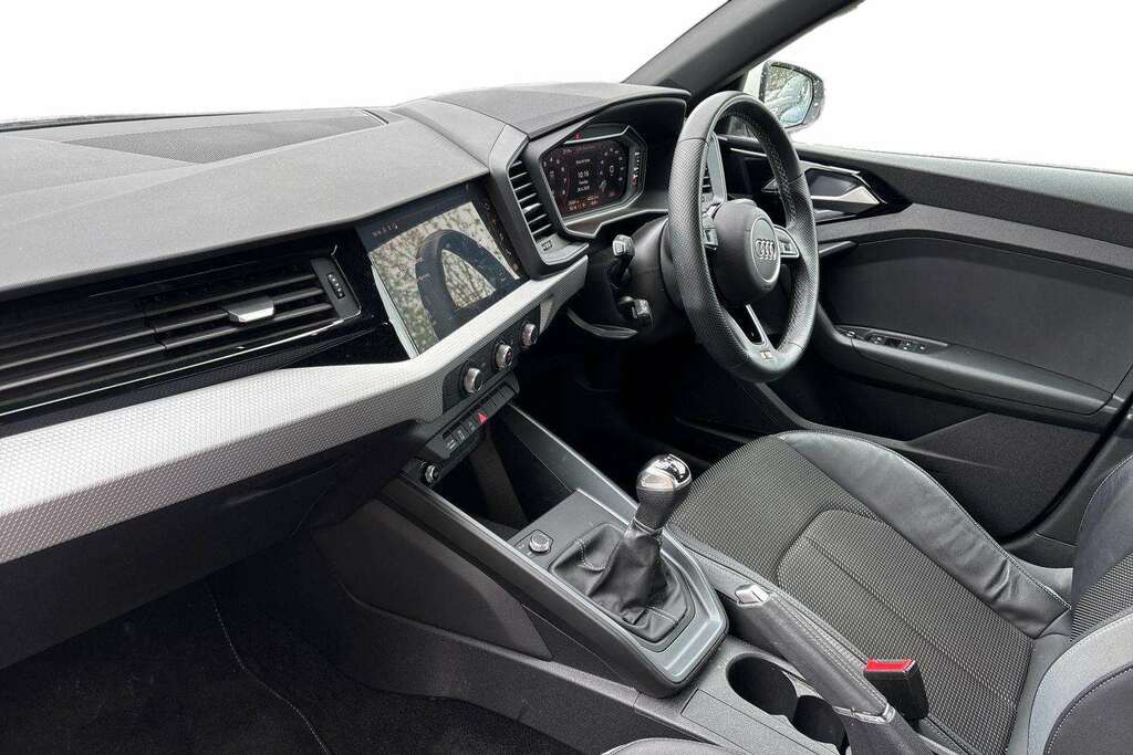Audi A1 30 Tfsi 110 S Line 2022 VO72UCV White #2