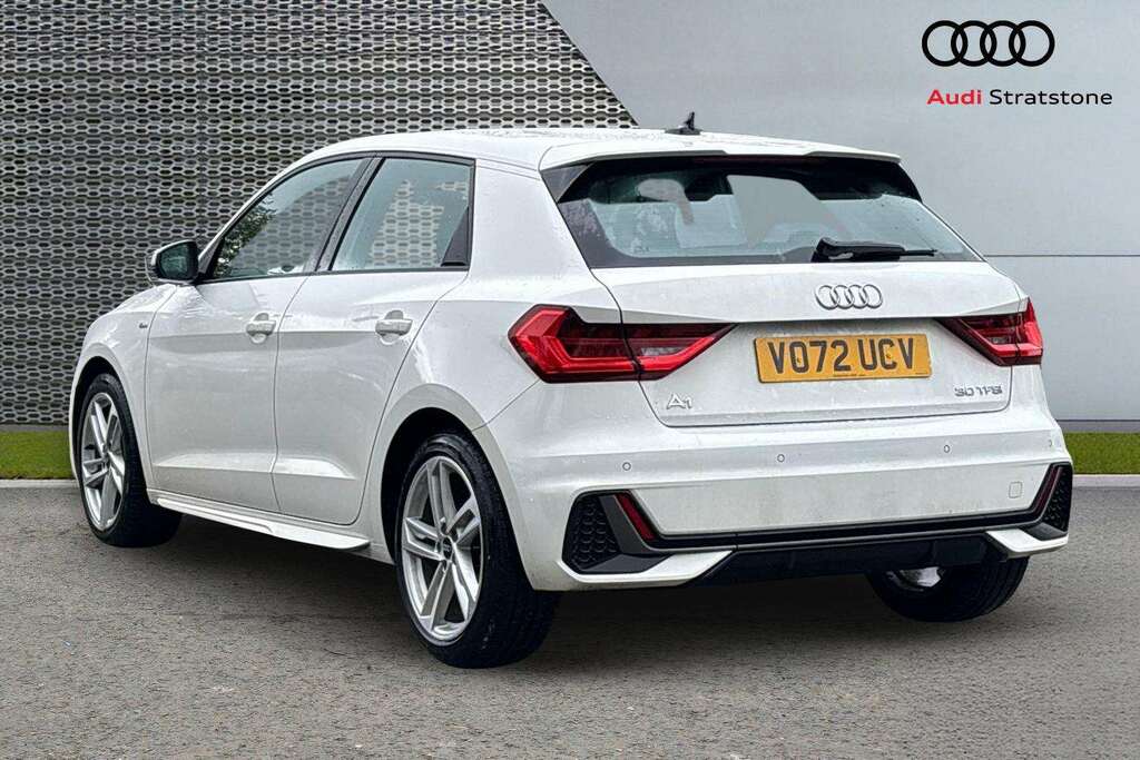 Audi A1 30 Tfsi 110 S Line 2022 VO72UCV White #3