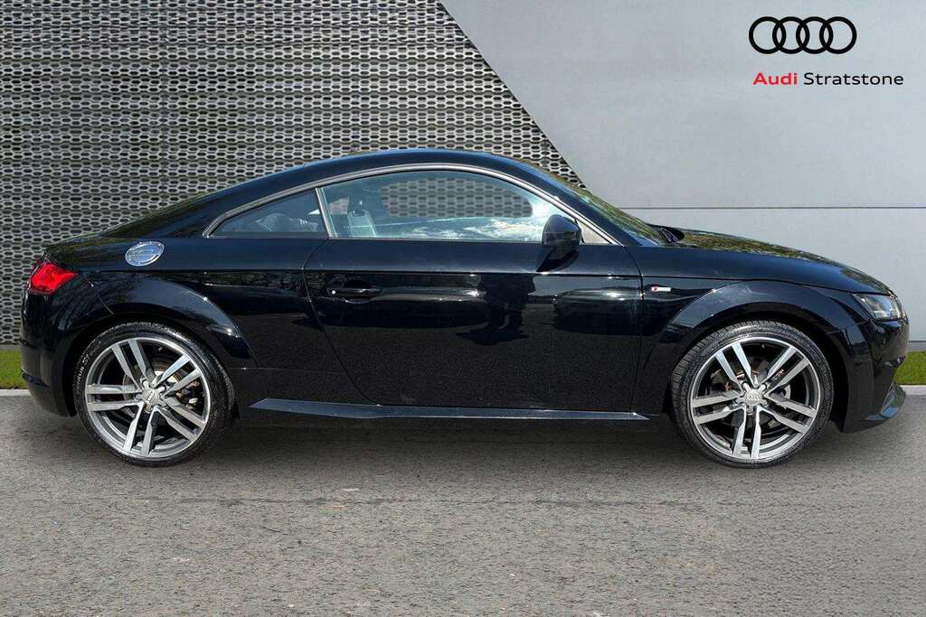 Audi TT 2.0T Fsi S Line S Tronic 2017 LP66UAC Black #4