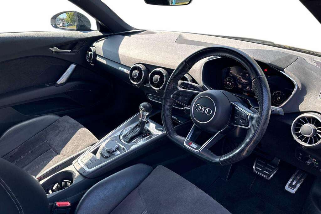 Audi TT 2.0T Fsi S Line S Tronic 2017 LP66UAC Black #6